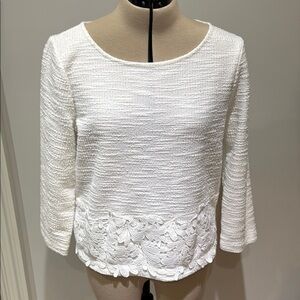 Ann Taylor White Crepe Long Sleeve Top with Embroidered Lace Detail M